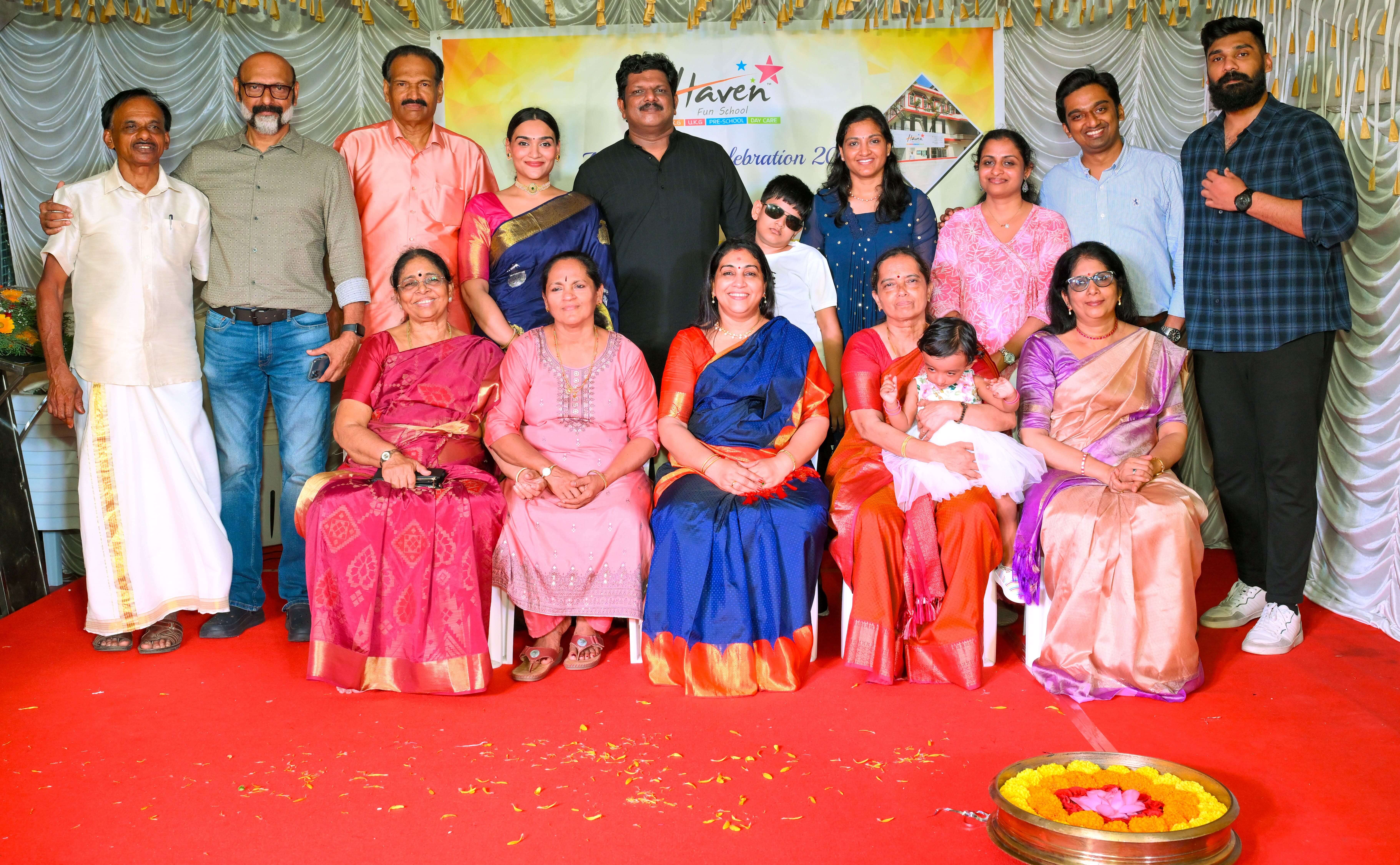 Galary Image